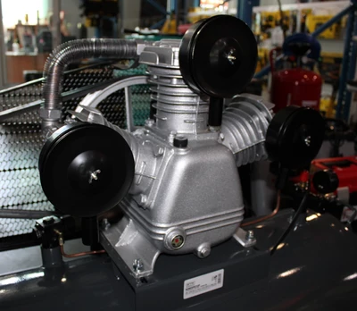 Компресор рес-220л 1100/900л/хв 7,5кВт 10бар 380В 3 циліндри V-под.