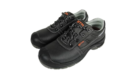 Напівчеревики робочі р.39 з композ. носком S3 SRC