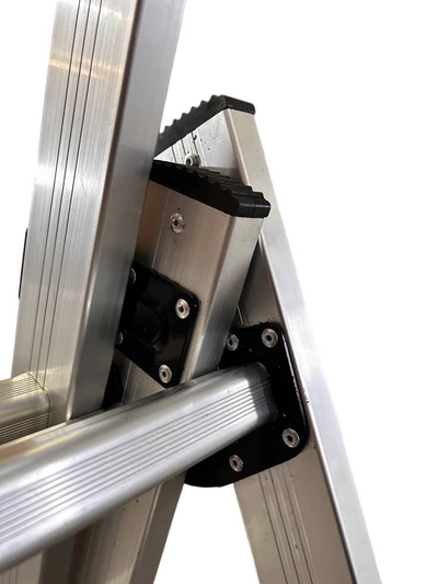 Драбина 3-секц. розкл. 3*9сх. 2,45-5,69м