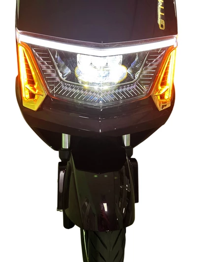 Скутер акумуляторний Volt, 1500Вт, 72V, швидкість 50км/год, запас ходу 60км