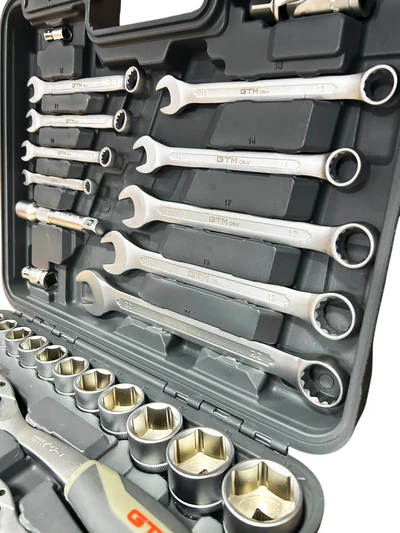 Набір інструменту 82од. 1/2-1/4" 4-32мм пластик. кейс