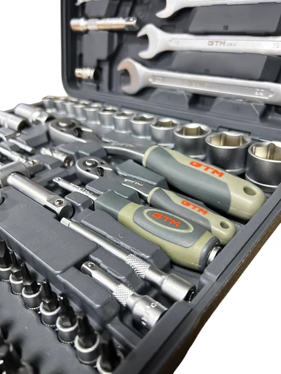 Набір інструменту 82од. 1/2-1/4" 4-32мм пластик. кейс