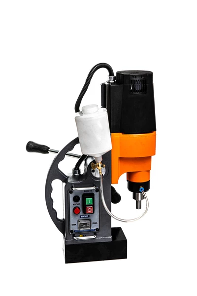 Верстат свердлильний з електромагнітним тримачем 1400Вт MCD32 450 об/хв.