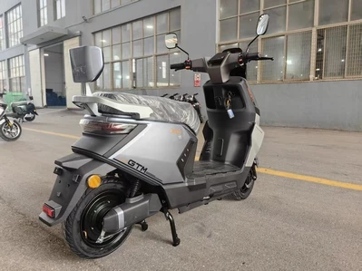 Скутер акумуляторний C-EV 1200, 72В, 1200Вт, Швидкість - 50км/год