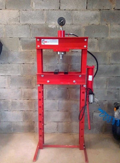 Прес гідропневматичний 20 тон Прес пневмогідравлічний 20 тон