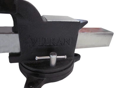 Лещата слюсарні 250мм чавунні поворотні