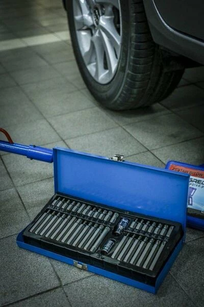 Набір торцевих, шліцьових та шестигранних головок, 40 шт TAGRED TA1205