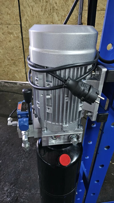 Електрогідравлічний прес 10 тон Хід гідроциліндра 250 мм Швидкість ходу 10 мм/сек Прес гідравлічний