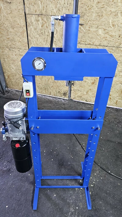 Електрогідравлічний прес 10 тон Хід гідроциліндра 250 мм Швидкість ходу 10 мм/сек Прес гідравлічний