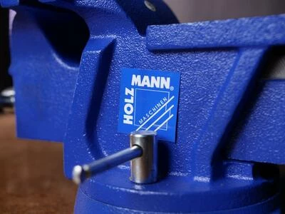 Лещата настільні у комплекті з поворотною плитою Holzmann WBS 125N