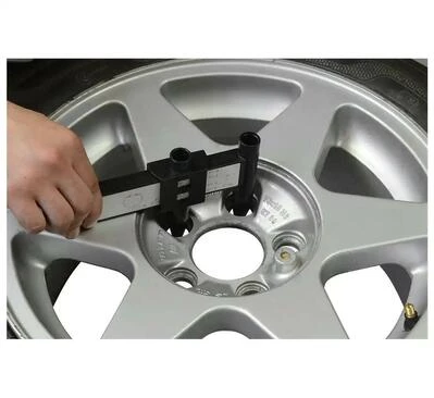 Інструмент для вимірювання відстані між болтами REDATS